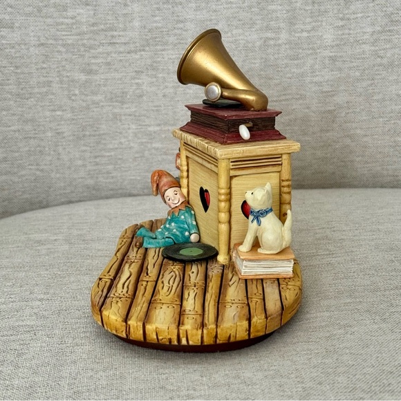 Time to Dance Limited Edition Musical Hummelscape - M. I. Hummel #1080-D 2003 - Picture 8 of 13